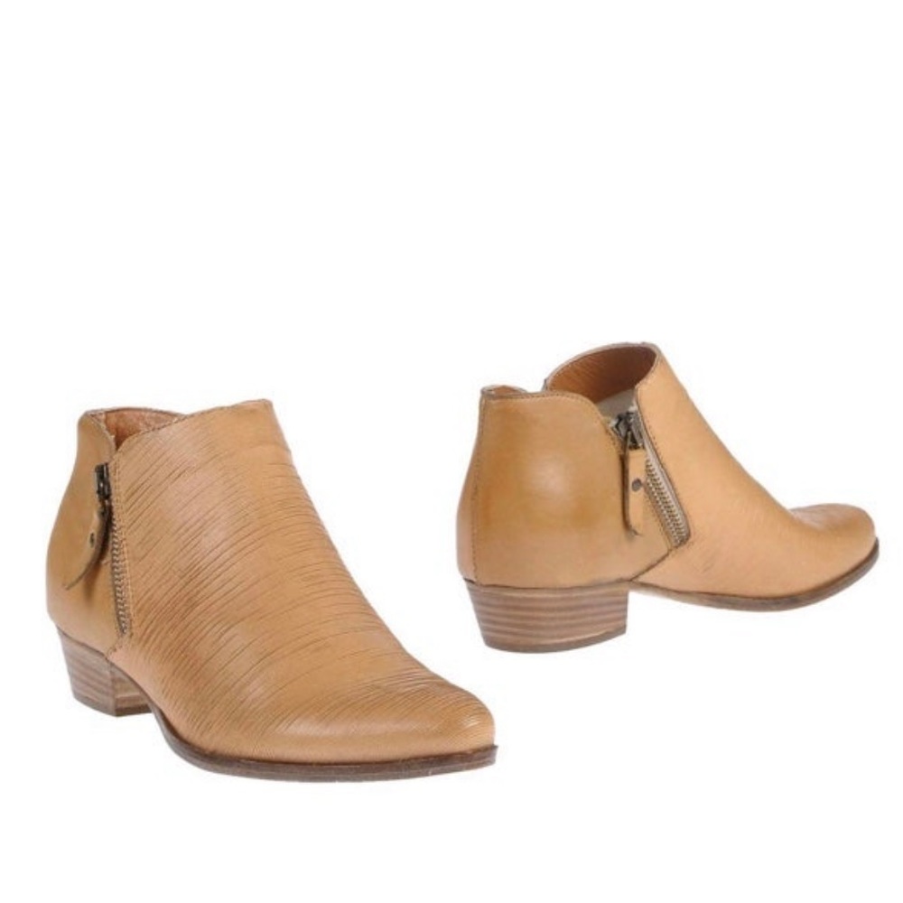Brawn’s Italian leather shoes boots tan 35 brand new